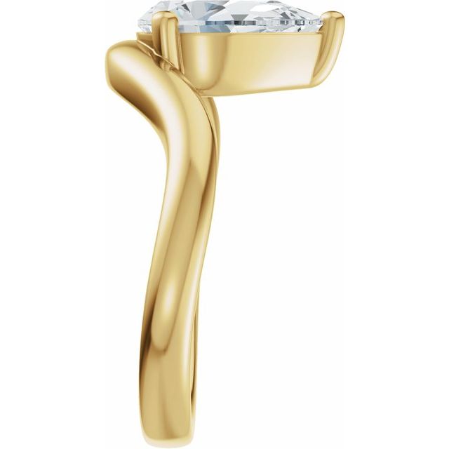 Scarlett Engagement Ring - 10ct Yellow Gold - Diamond Spread 3