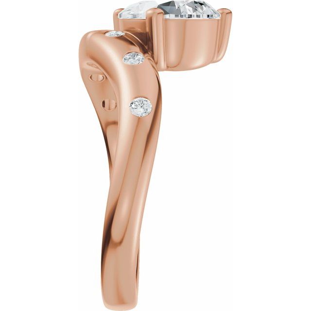 Hart Engagement Ring - 10ct Rose Gold - Diamond Spread 3