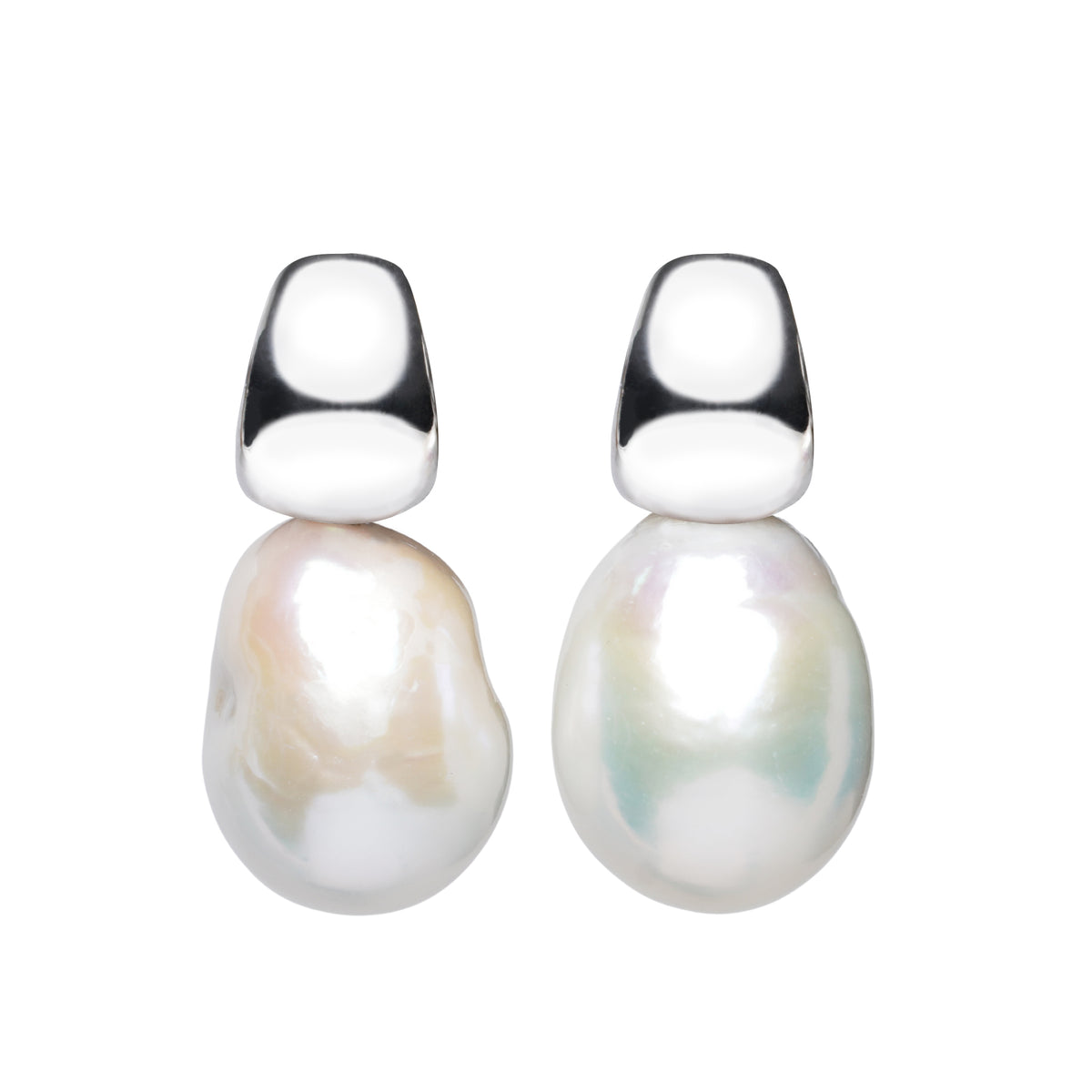 Oval Baroque Pearl Wide Huggie Earrings