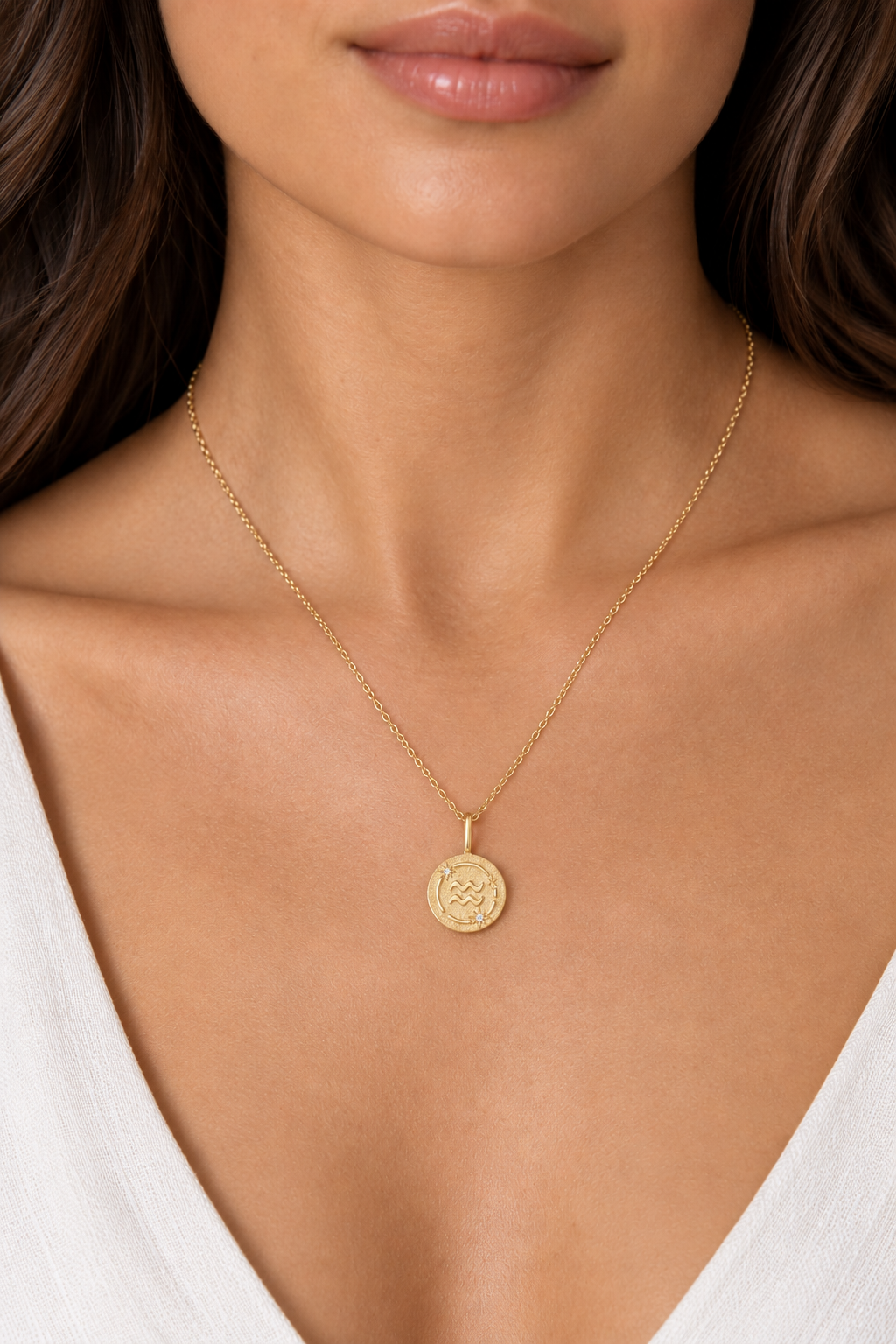 Aquarius Zodiac Pendant 9ct Yellow Gold