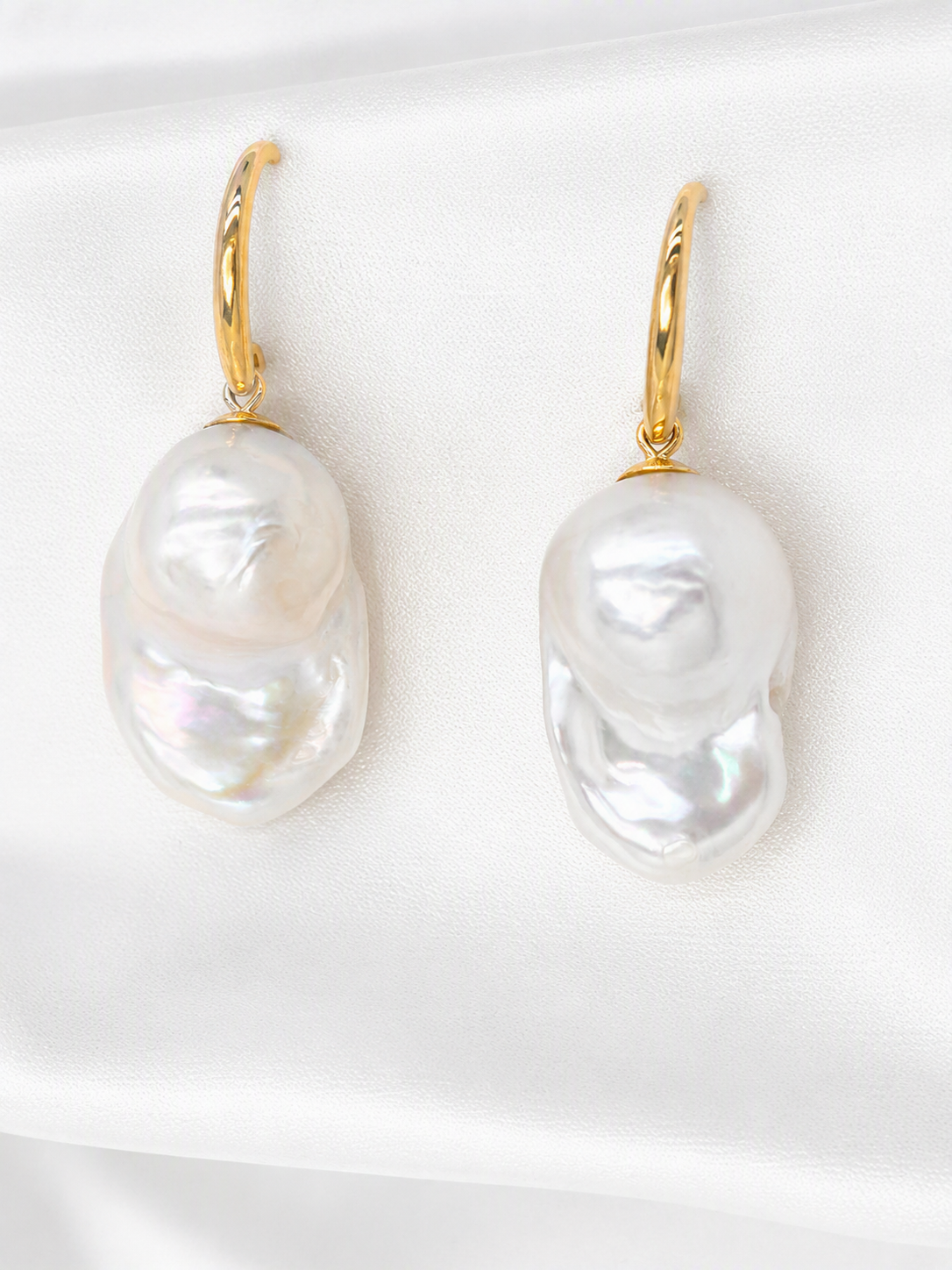 Lumi Baroque Pearl Drop Hook Earrings